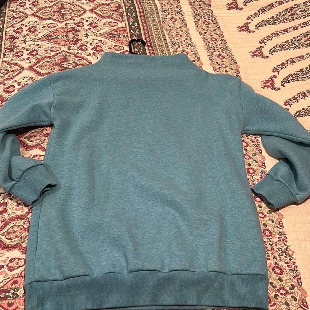 Gymshark fitted sweater. Like new. - Picture 7 of 9